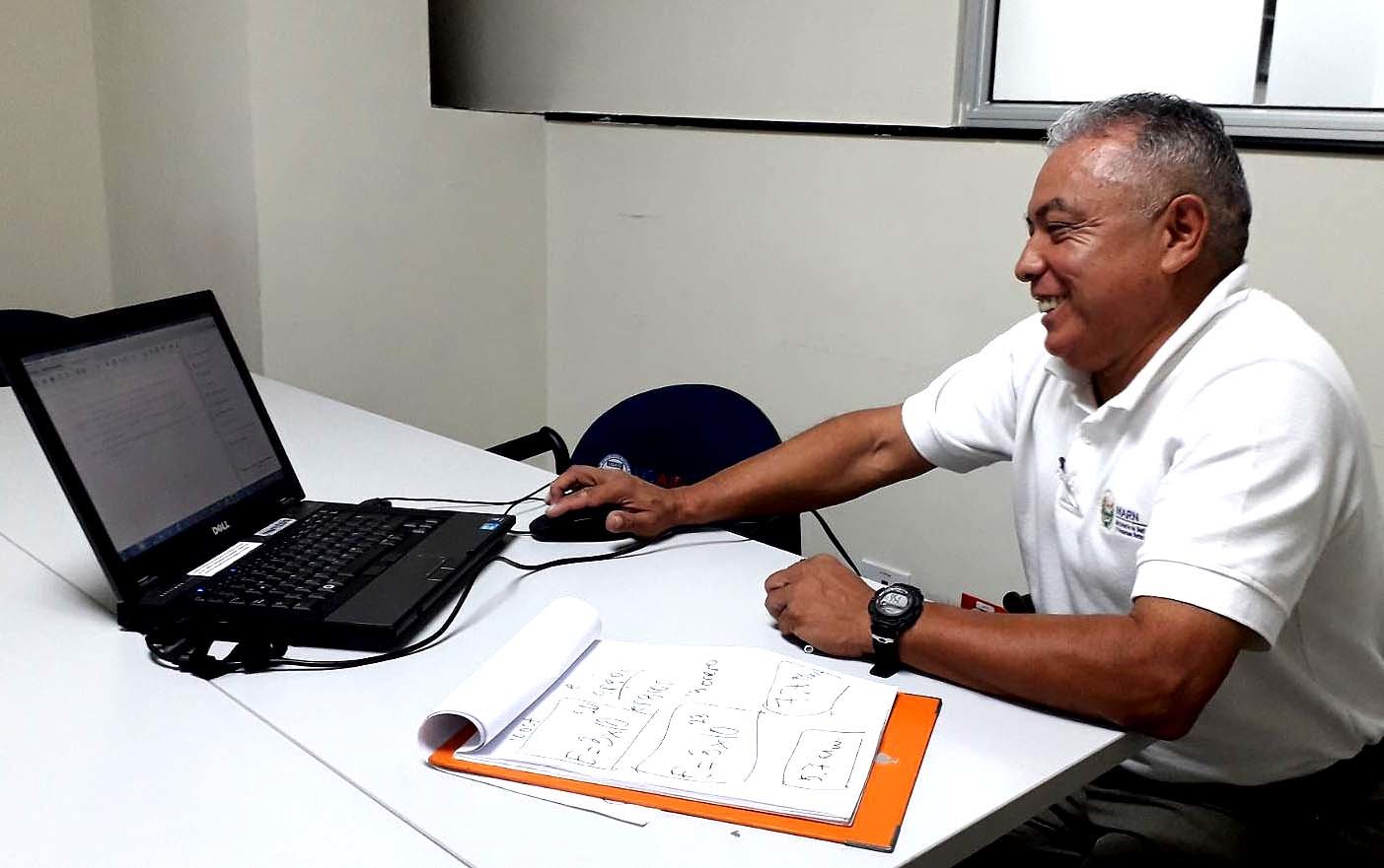 Rodolfo Torres geólogo 1