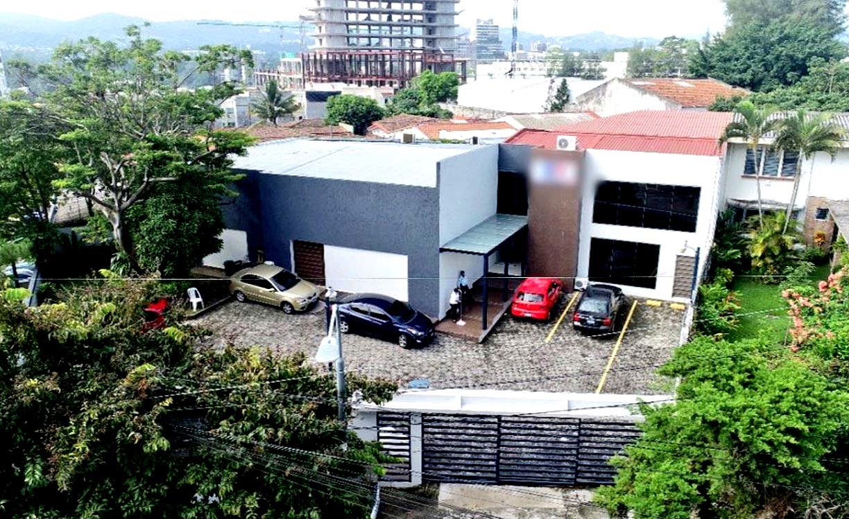 Confiscan viviendas al exministro de Seguridad René Figueroa 2