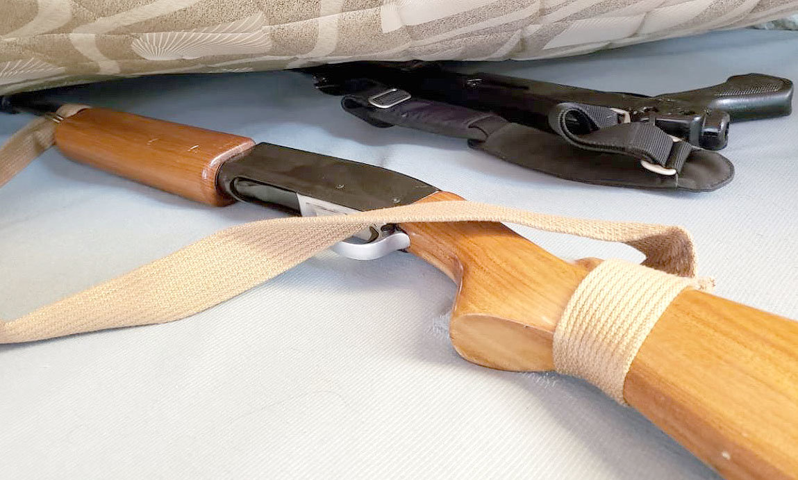 Armas en casa del hijo del abogados 1