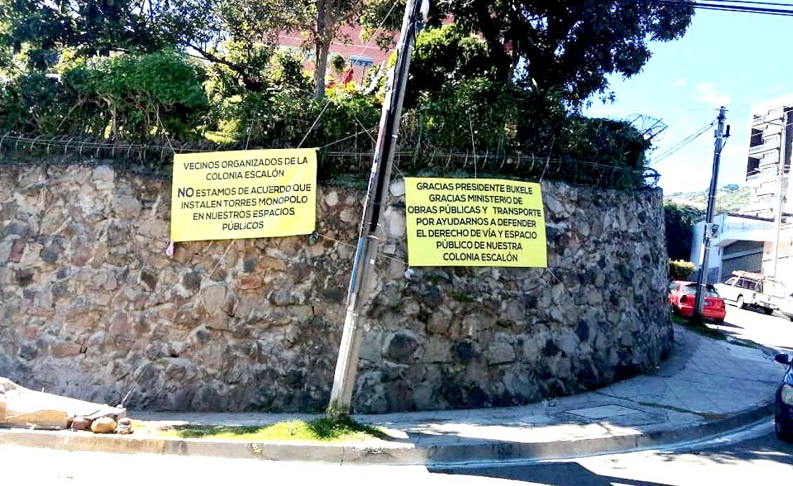 Retiran antena en colonia Escalón