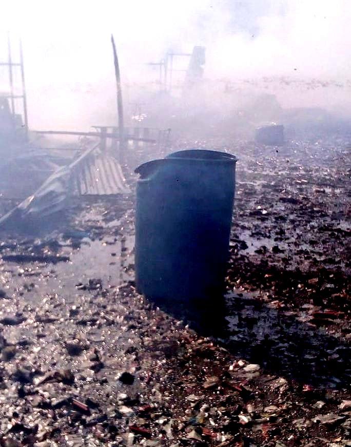 Incendio en venta de pólvora en San Francisco Gotera 5