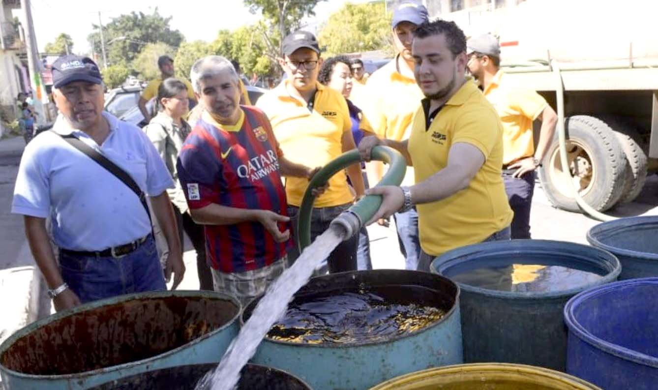 Plan de contigencia de Anda y MOP para abastecer de agua a la población 6