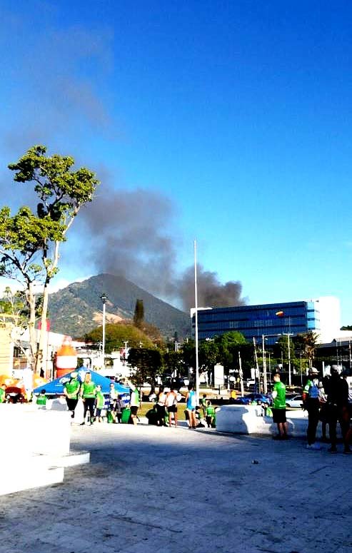 Incendio por Salvador de Mundo 1