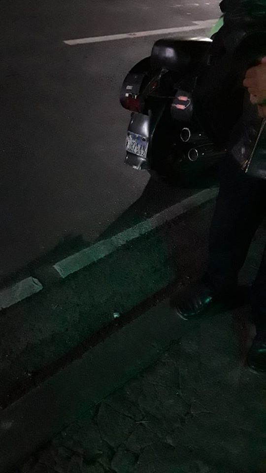 Motocilista dormido 3