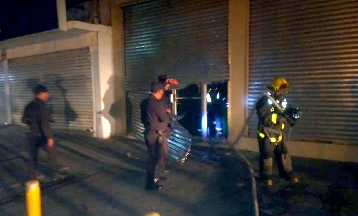 Incendio en Dollar City  de Zacatecoluca 2