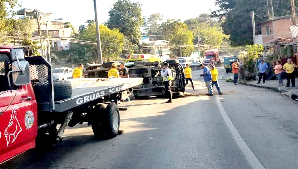 Ambulancia de comandos accidentada 2