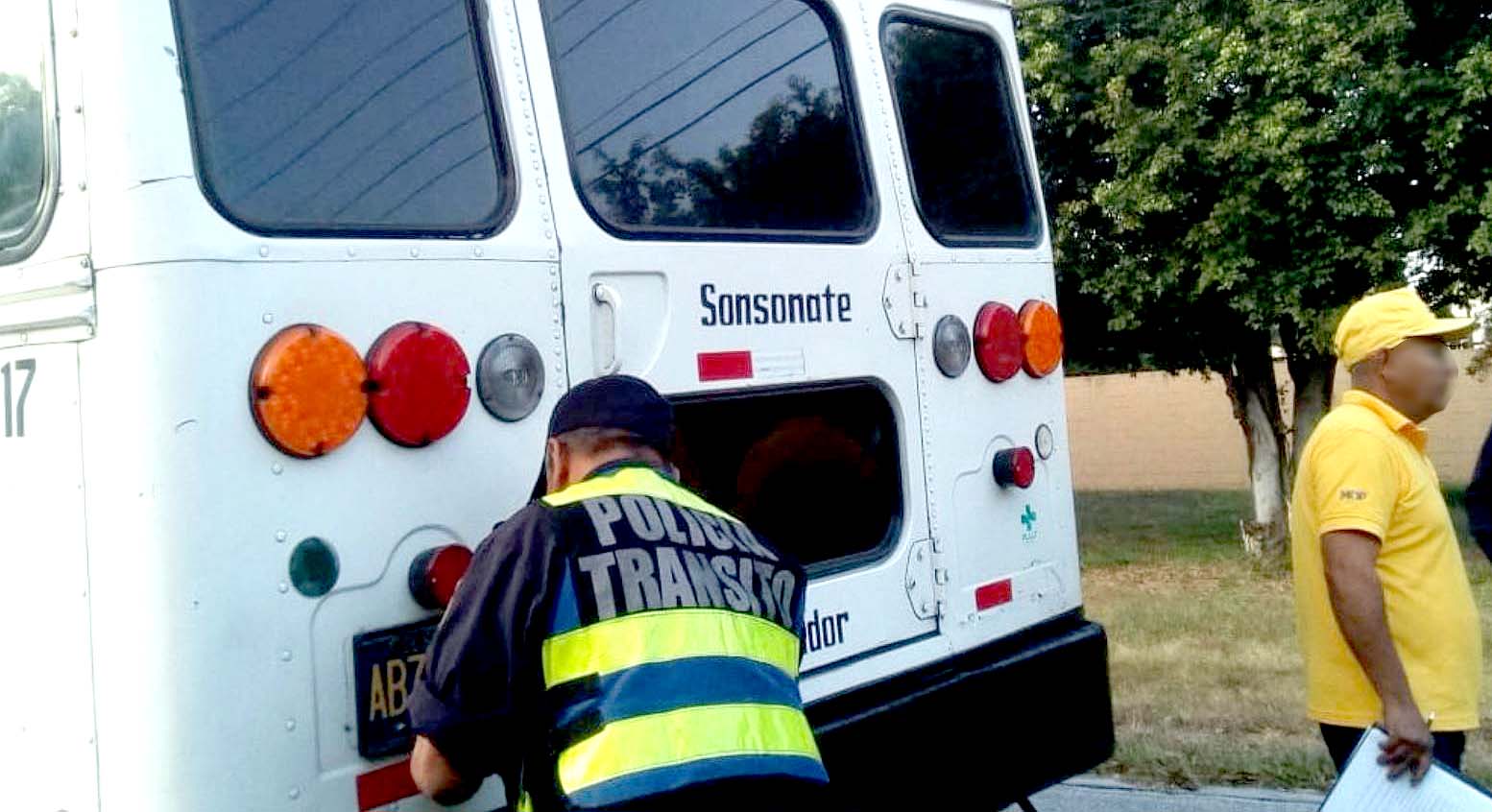 Decomisan placas a buseros 1