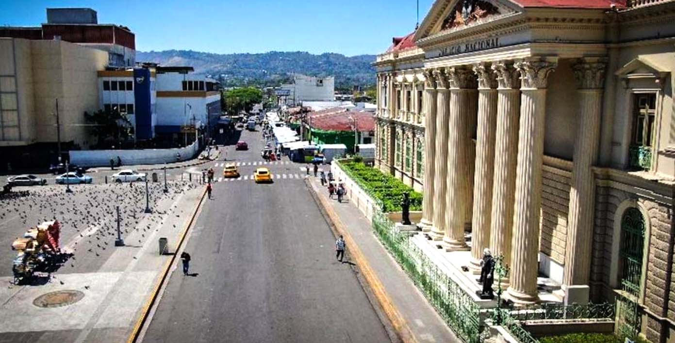 Avenida Cuscatlán