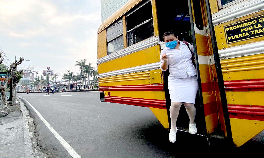 Personal de Salud en unidades del transporte 1