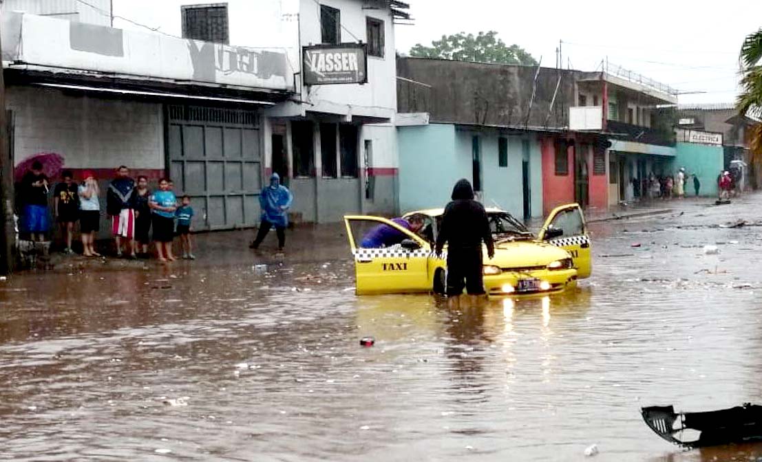 Inundaciones en San Salvador 6
