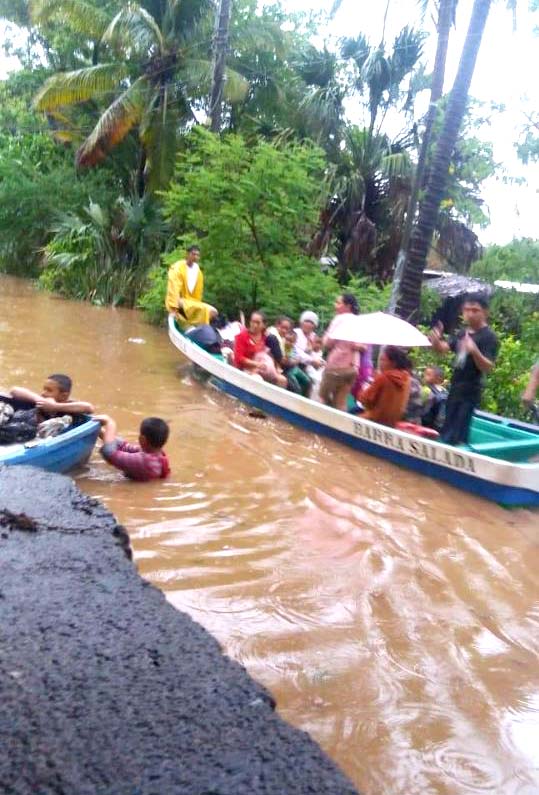 Heróes en Barra Salada Sonsonate