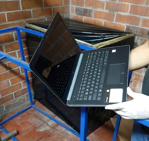 Laptop 2 j