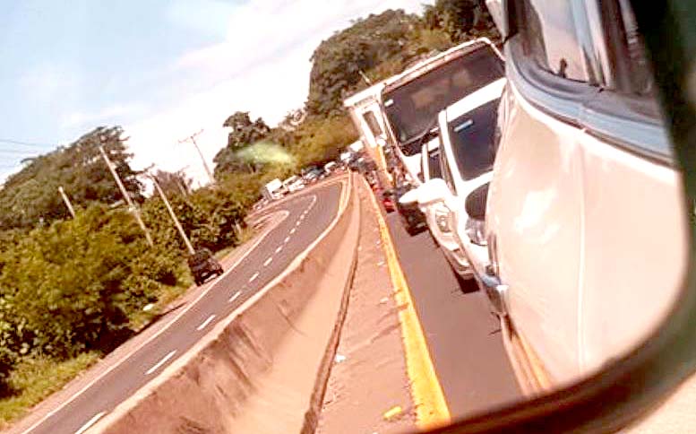 Tráfico carretera San Juan Opico Quezaltepeque