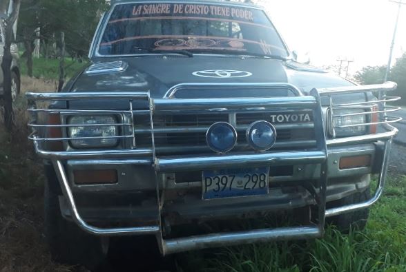 Vehículo en Yamabal