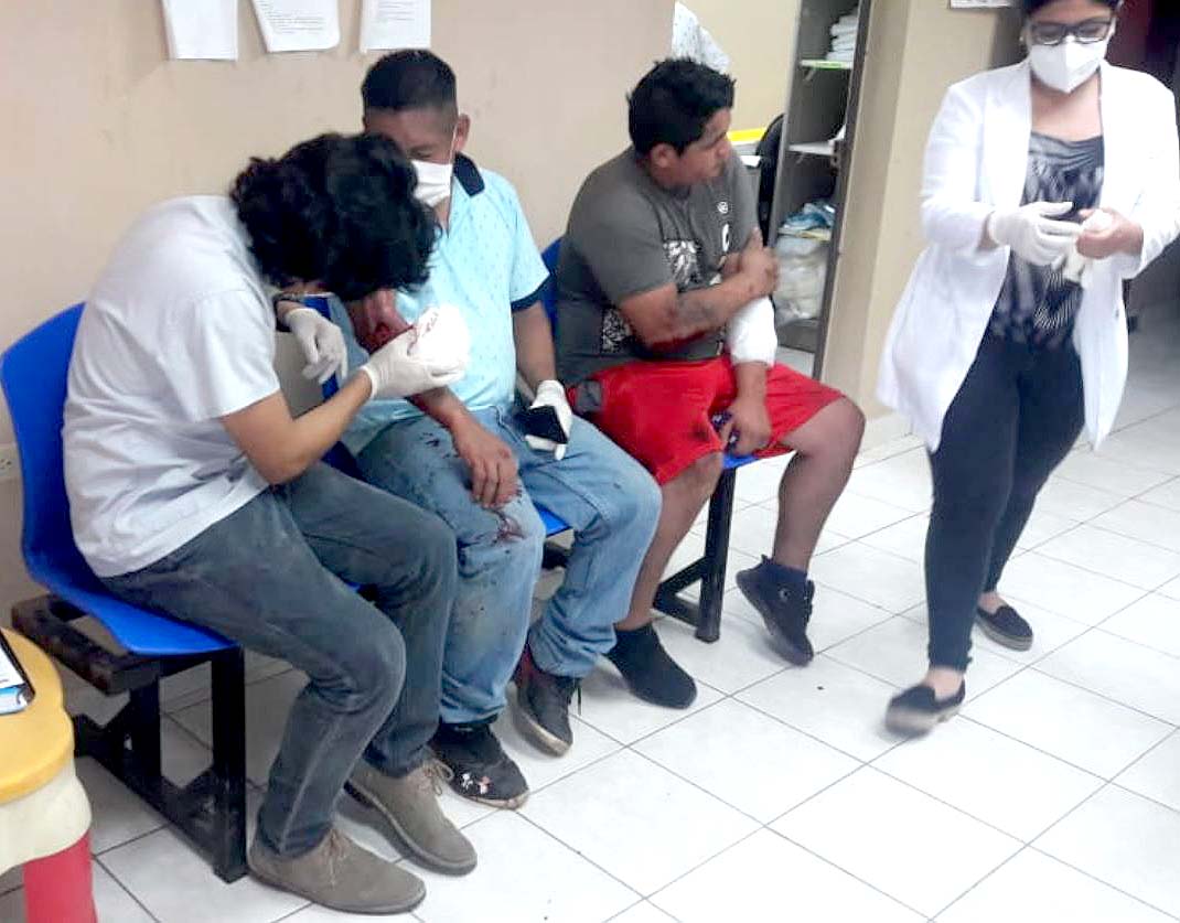 9 lesionados en accidente de tránsito en Rosario de Mora fotos cortespia Cruz Verde 2