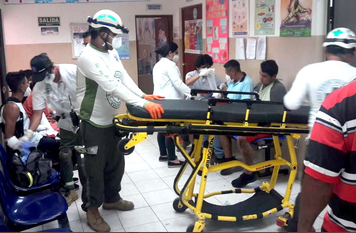 9 lesionados en accidente de tránsito en Rosario de Mora fotos cortespia Cruz Verde
