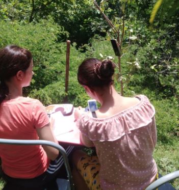 Hermanas en cantón El Tigre