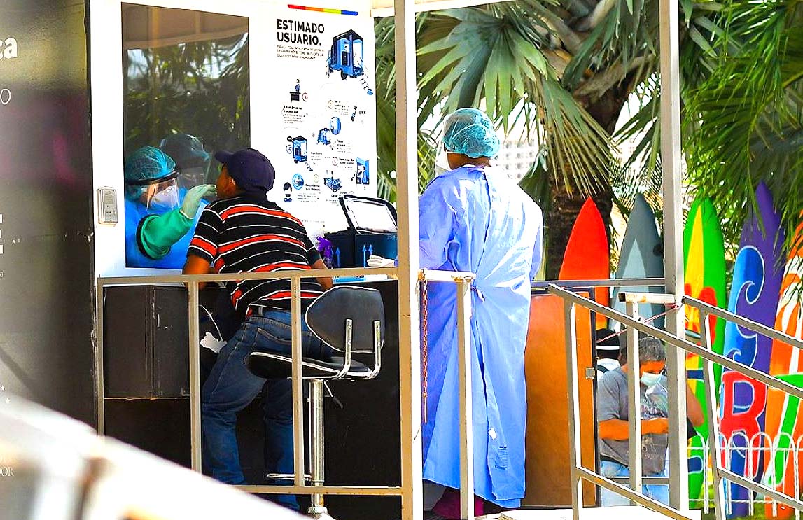 Realizan pruebas de Covid19 en el Puerto de La Libertad Foto tomada de la Secretaría de Prensa de la Presidencia 2