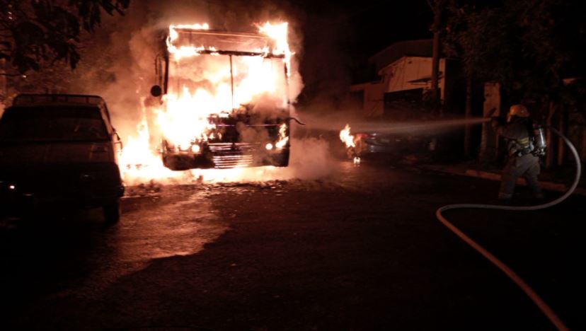Incendio en bus de la 29