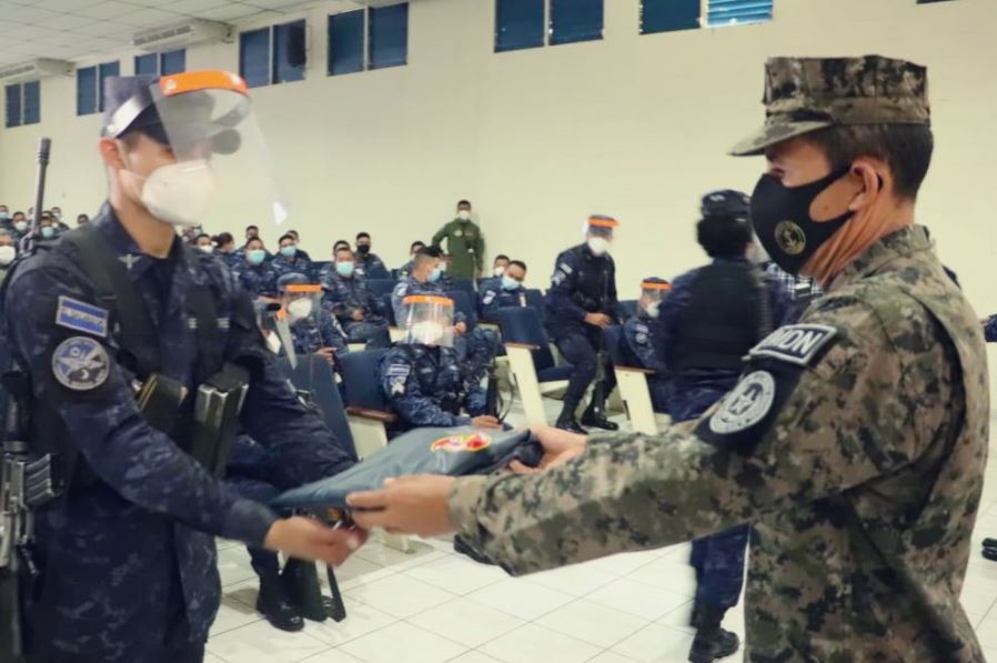 Foto tomada de la cuenta de Twitter del Ministerio de la Defensa Nacional. Foto tomada de la cuenta de Twitter del Ministerio de la Defensa Nacional.