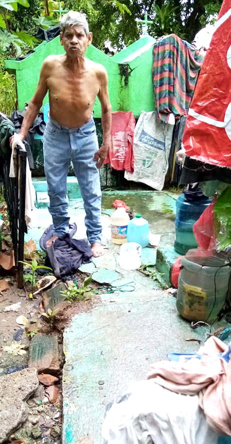 Historia de Don Vicente que hizo de un cementerio su hogar Foto tomada de Ángeles Urbanos 3