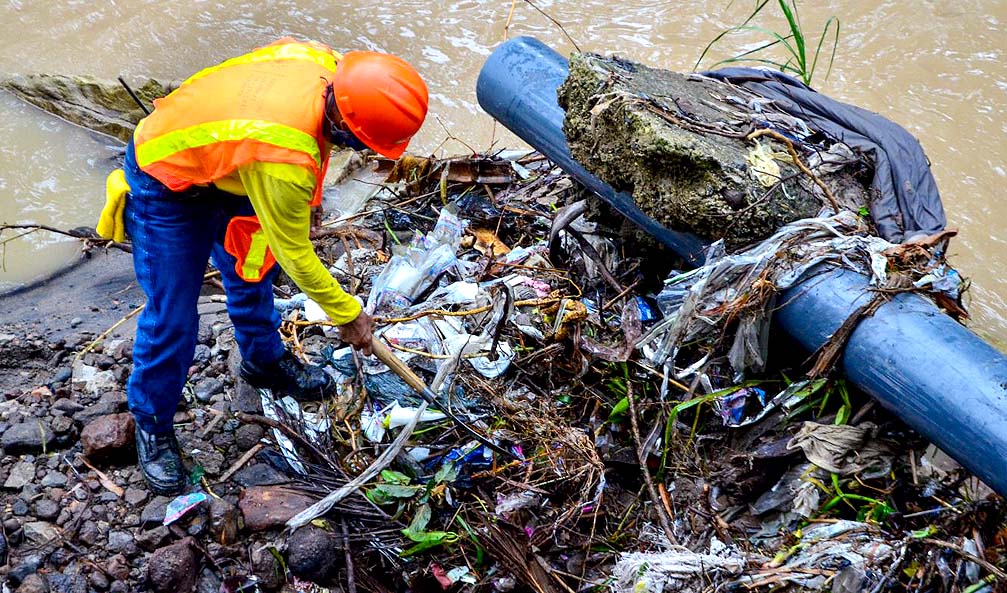 Realizan limpieza en quebrada El Garrobo de San Salvador Fotos Secretaría de Prensa de la Presidencia 2