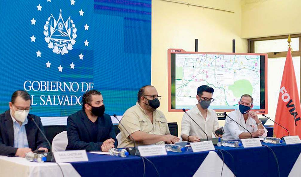 Gobierno establece asocio estratégico con Waze Foto Secretaría de Prensa de la Presidencia 3