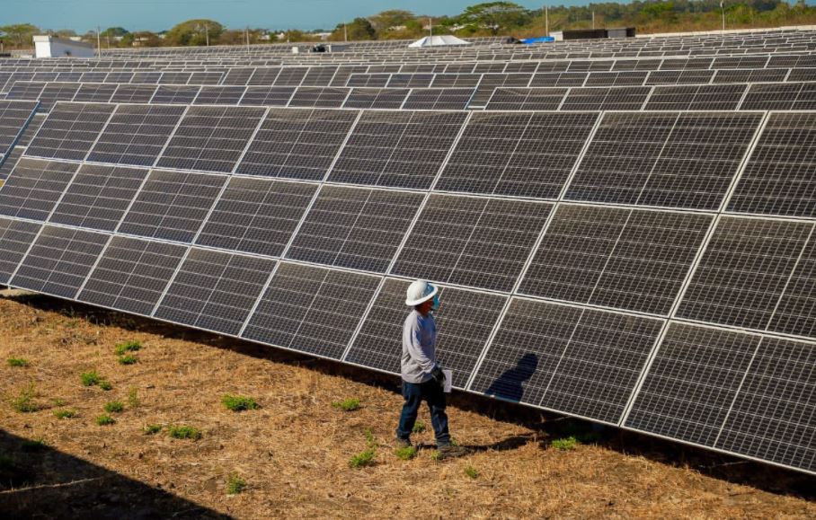 Parque solar en La Paz
