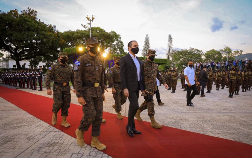 Bukele y Fuerza Armada
