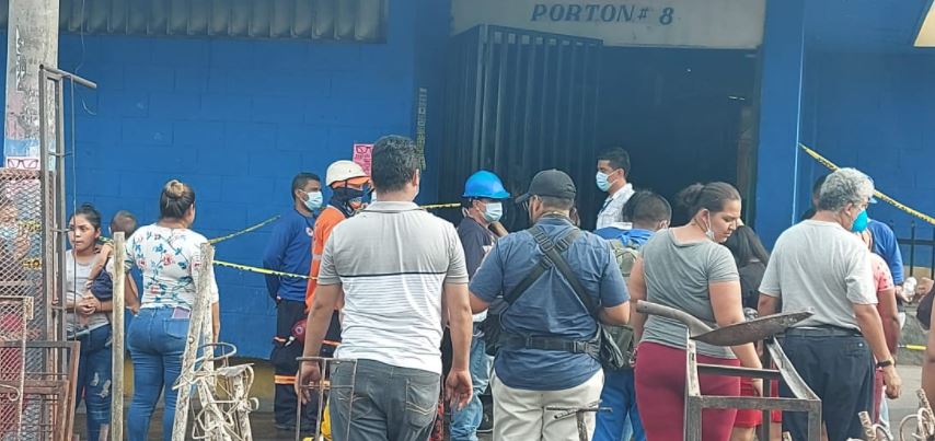 Portón 8 del Mercado