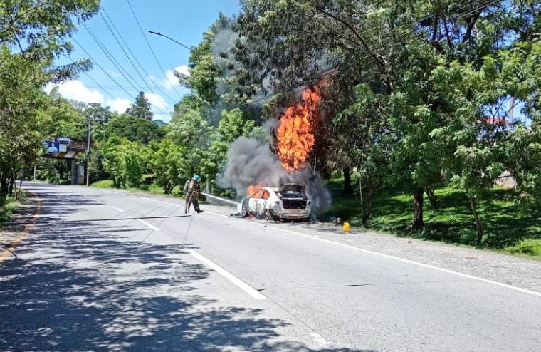 Se salva de morir calcinado