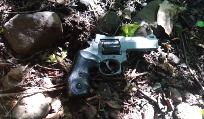 Revólver en Teotepeque