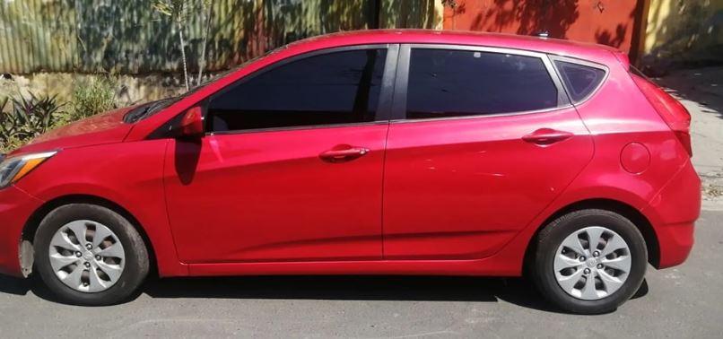 Hyundai rojo