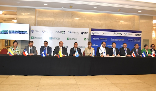 Director General de Energía, Hidrocarburos y Minas, presenta avances en materia energética en la VIII Semana de La Energía