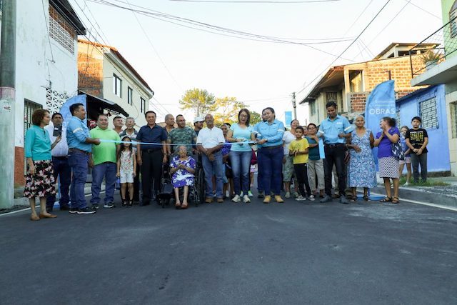 DOM RENUEVA CALLES EN MEJICANOS-