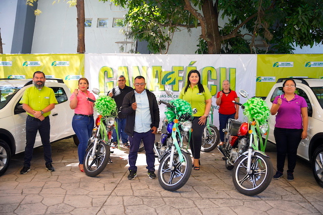 Fedecrédito entrega premios del tercer sorteo de promoción Gana Fácil-