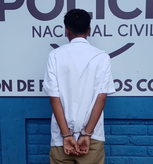 Dibujo pandillas estudiante centro escolar 17 años Soyapango detenido 4