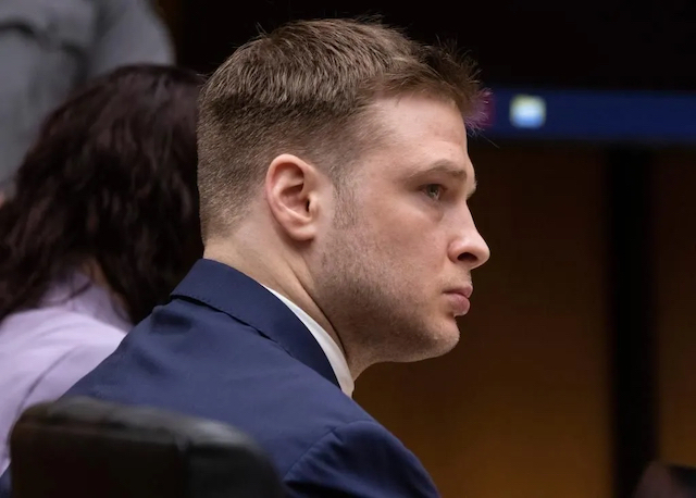 defendant-christopher-gregor-listens-testimony-809761678030222549608105346 copia