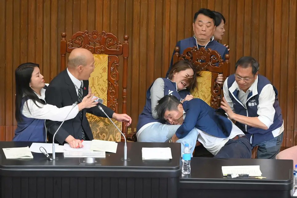 Parlamento Taiwán 1