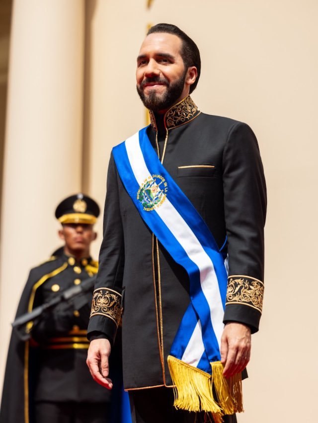 Nayib Bukele toma de posesión