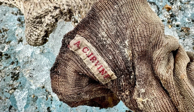 andrew-irvine-everest-pie-humano1 copia