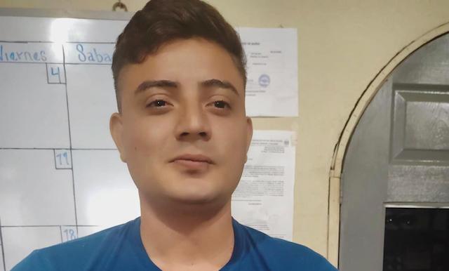 Manuel Antonio Canales Saravia, 24 años de edad, conducción peligrosa, provocó accidente 2