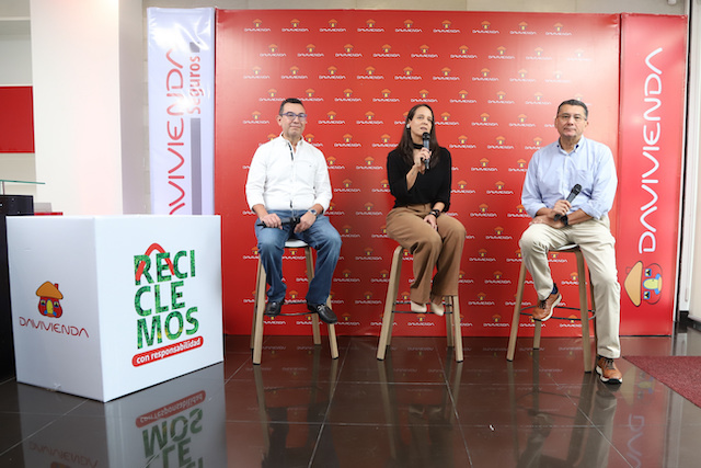 Conferencia de prensa por el Día Mundial del Medio Ambiente y Lanzamiento de la Campaña "Reciclemos con Banco Davivienda" en la Agencia Zona Rosa en San Salvador, El Salvador, el 5 de junio de 2025.
Foto Banco Davivienda por Salvador Meléndez