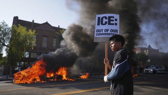 Protestas contra redadas ICE