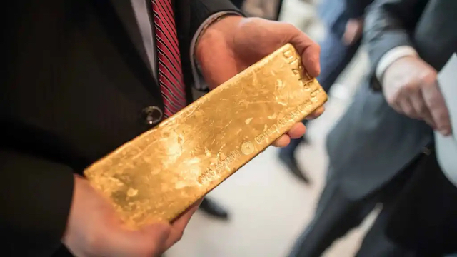 Oro en lingotes copia