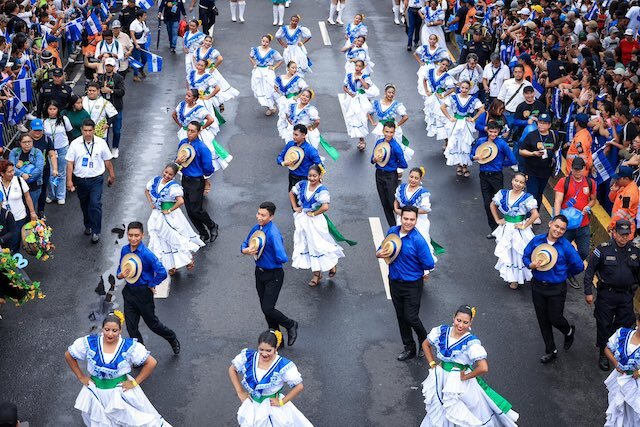 Desfile cívico 204 años de independencia El Salvador 4