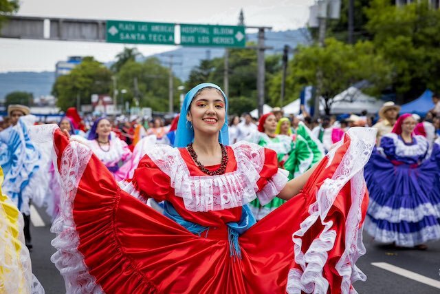 Desfile cívico 204 años de independencia El Salvador 5