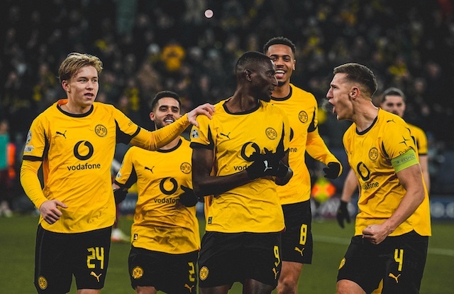 Borussia Dortmund versus Villarreal 25-11-2025