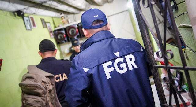 Fiscales y policías