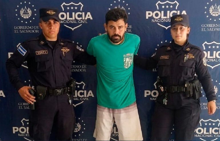 Pastor Alexis Villalta Mendoza, de 34 años, hurto